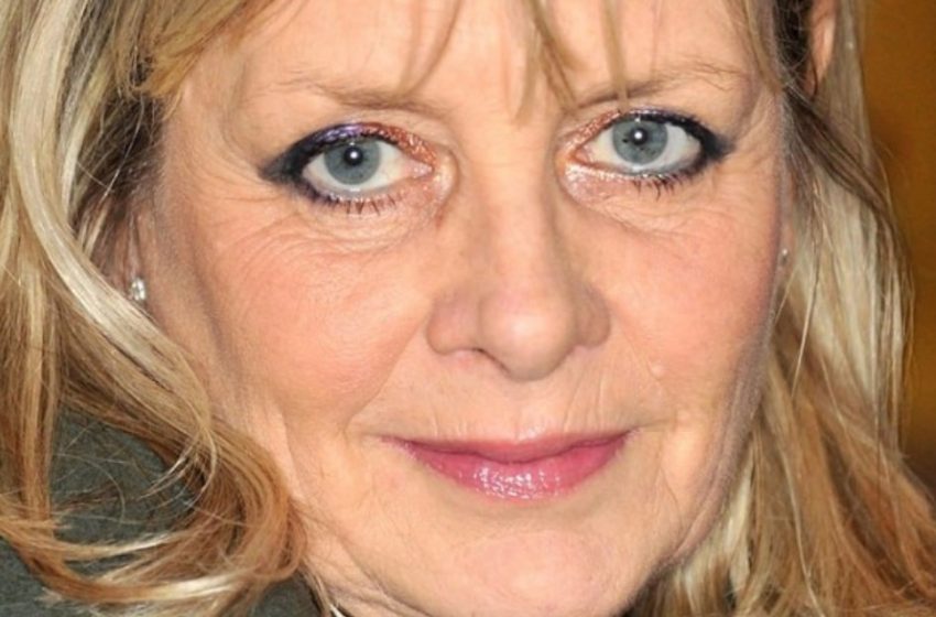  Dieses Supermodel erklärte: „Ich würde NIE Botox benutzen“ und akzeptiert das natürliche Altern: Wie Twiggy jetzt in ihren 70ern aussieht.