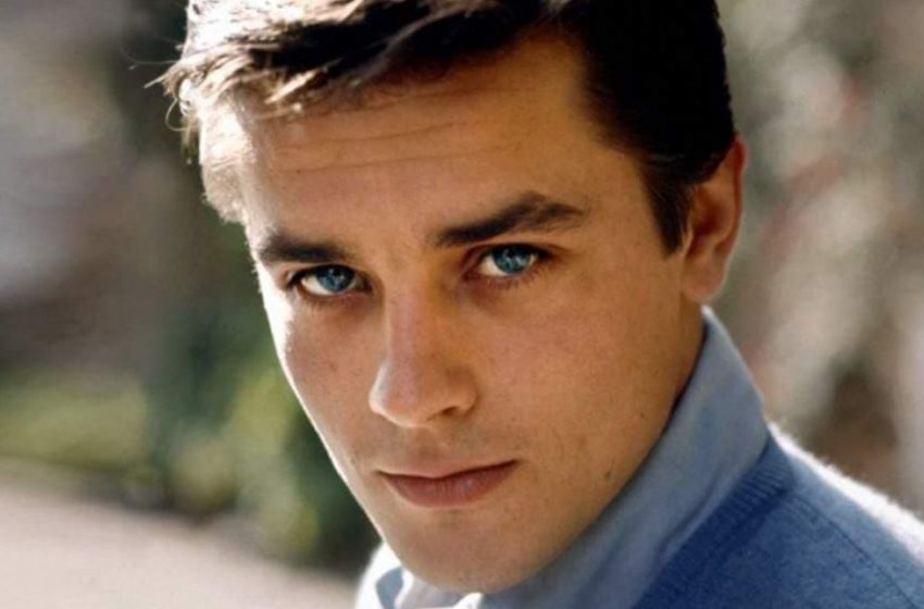  „Opa hat ihr seine Schönheit vererbt“: Wie sieht Alain Delons Enkelin aus?