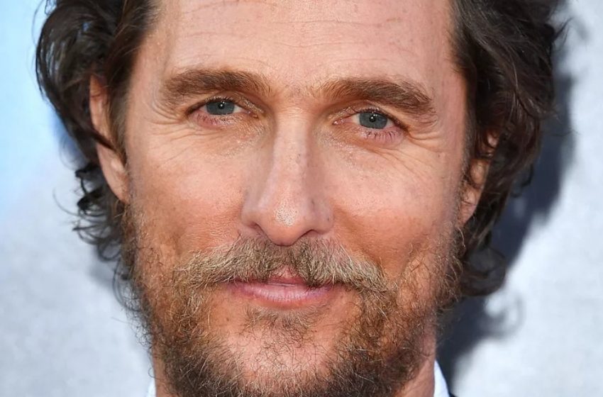  Matthew McConaugheys Sohn wird 16: Er ist sogar noch gutaussehender als sein berühmter Vater! – Wie sieht er aus?