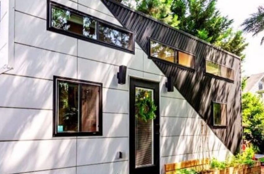  Um Miete zu sparen, kaufte der Mann ein 28 m² großes Haus: Erstaunliche Bilder des kleinen Hauses!