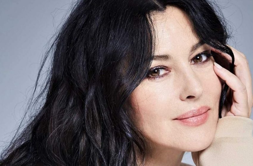  Monica Belluccis gewagter neuer Look im transparenten Body sorgt für Aufsehen bei den Fans: Sieh ihre atemberaubende Verwandlung!
