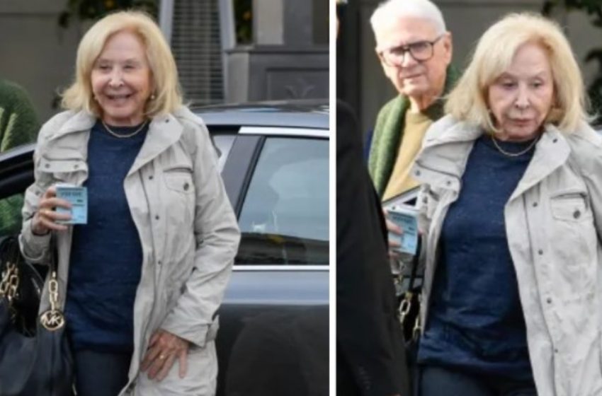  Kannst du diesen Emmy-prämierten Star erraten?: Sieh dir ihre erstaunliche Verwandlung 50 Jahre später an!