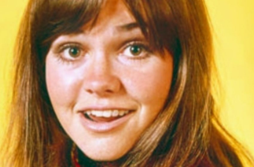 Sally Field, 78, muss sich harte Worte anhören, weil sie auf natürliche Weise altert – doch ihre wahre Schönheit strahlt trotzdem!