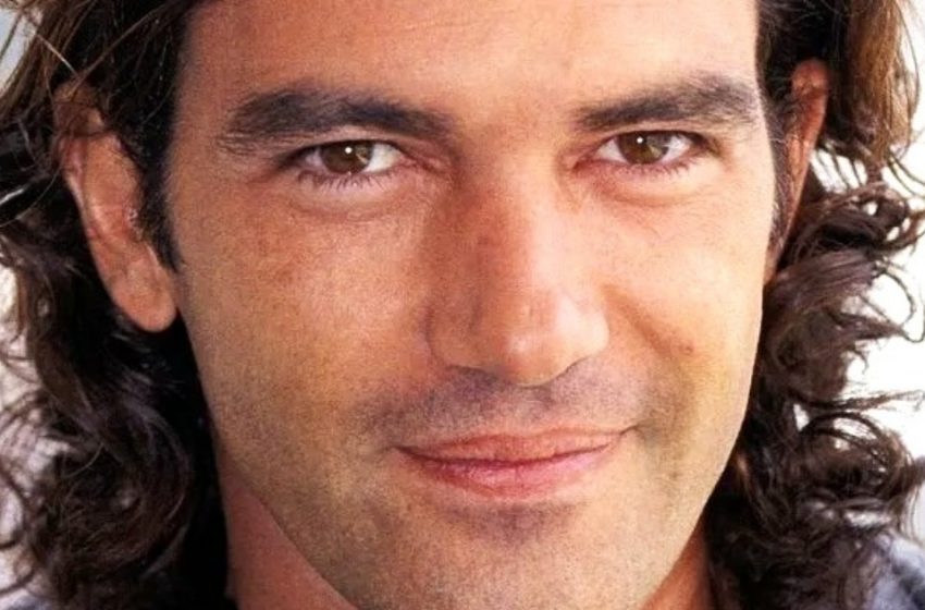 Antonio Banderas, 64, überrascht mit seiner 21 Jahre jüngeren Verlobten – aber er hat es nicht eilig, einen Antrag zu machen!