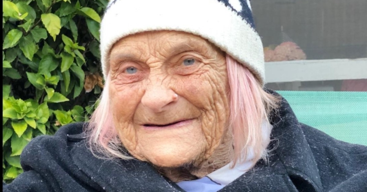 Der berühmte Filmstar nahm eine obdachlose Frau auf, die in einem Wäscheraum schlief: Kannst du erraten, wer es war?