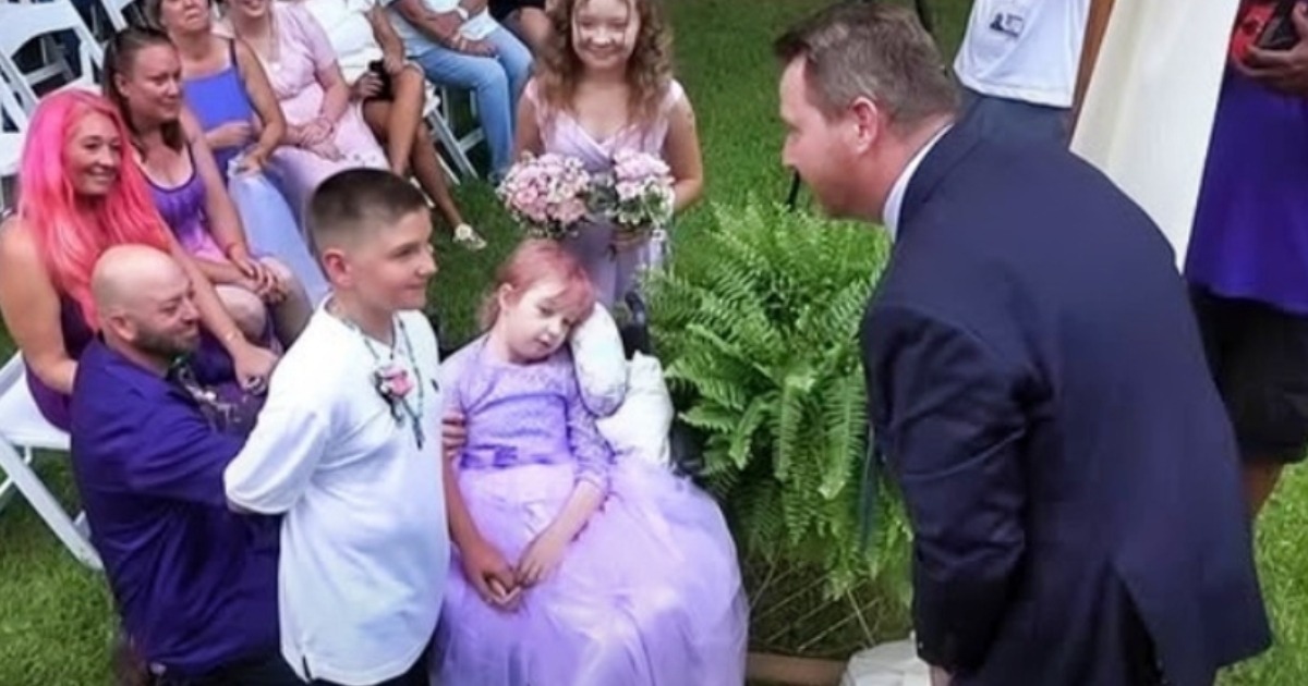 Familie erfüllt den letzten Wunsch eines 10-jährigen Mädchens – eine rührende Hochzeit mit ihrer Jugendliebe: Die bewegenden Bilder!