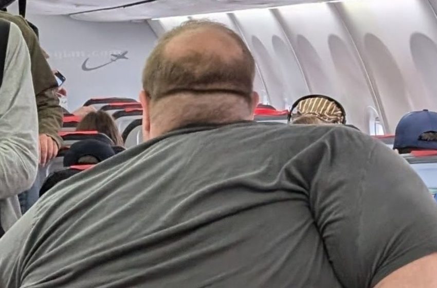 Airline-Sitz sorgt für Empörung: Virale Fotos einer übergewichtigen Passagierin entfachen Debatte über Gleichberechtigung beim Reisen!
