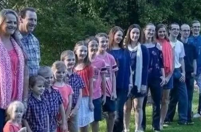 Australiens größte Familie: 30 Jahre Liebe und 16 gemeinsame Kinder!