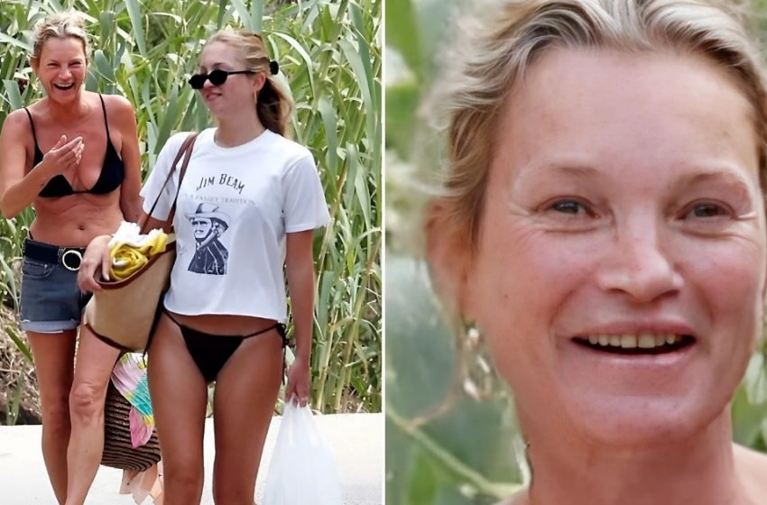  51 und immer noch eine Bombe!: Kannst du erraten, wer in diesem winzigen schwarzen Bikini so umwerfend aussieht?