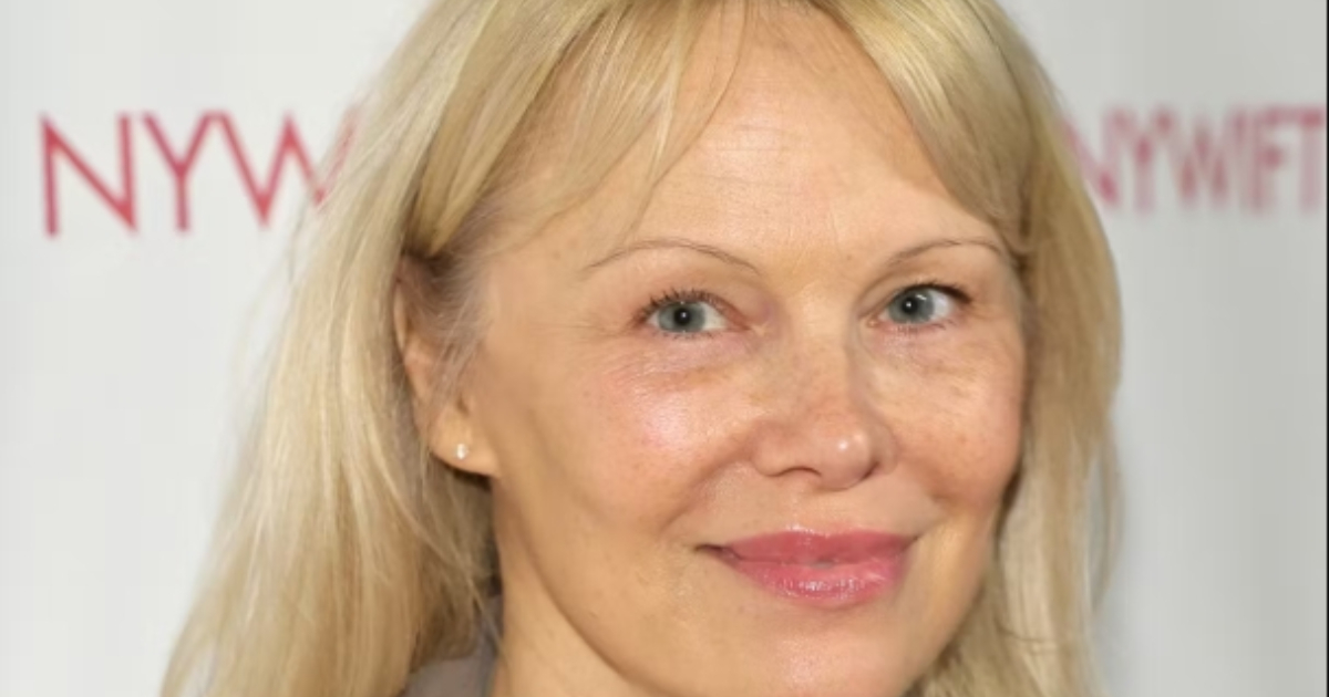 Pamela Anderson, 58, findet wieder die Liebe!: Sehen Sie, wer ihr Herz nach 4 Ehen erobert hat!