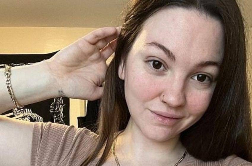  Sie hat Körbchengröße 16!: Doch sie behauptet, genau deshalb meiden andere Frauen sie.