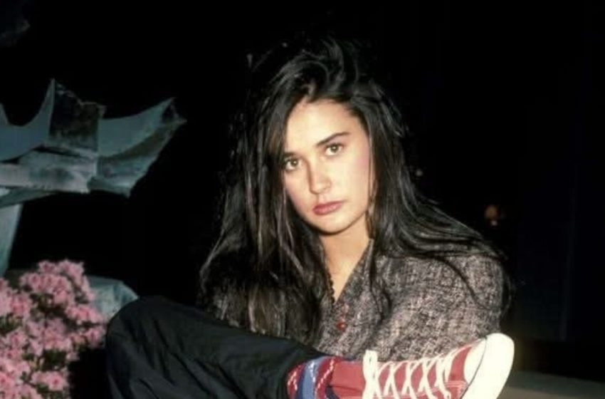  Demi Moore überrascht und spaltet Fans mit ihrem gewagten Outfit: Sieh dir den Look an, über den alle sprechen!