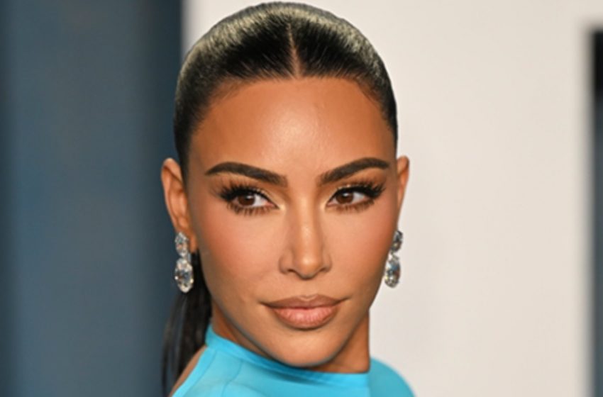  Die 12-jährige North überrascht Fans, indem sie Kim Kardashian überragt!: Das Mutter-Tochter-Duo zieht alle Blicke auf sich!