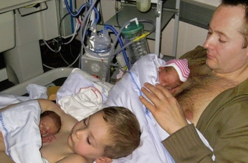  Herzerwärmende Haut-zu-Haut-Bindung von Vater und Sohn mit frühgeborenen Zwillingen geht viral!: Seht die Fotos und erfahrt alle Details!