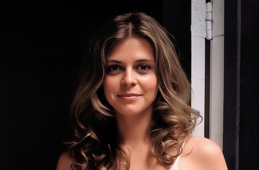  Die vielseitige Star-Schauspielerin, die in einer Serie eine Tennisspielerin, Lehrerin und Geheimagentin spielte!: Wer ist sie?