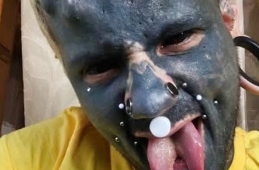  Vom Gewöhnlichen zum „lebenden Mutanten“: Die 10-jährige Körpertransformation, die die Welt überraschte!