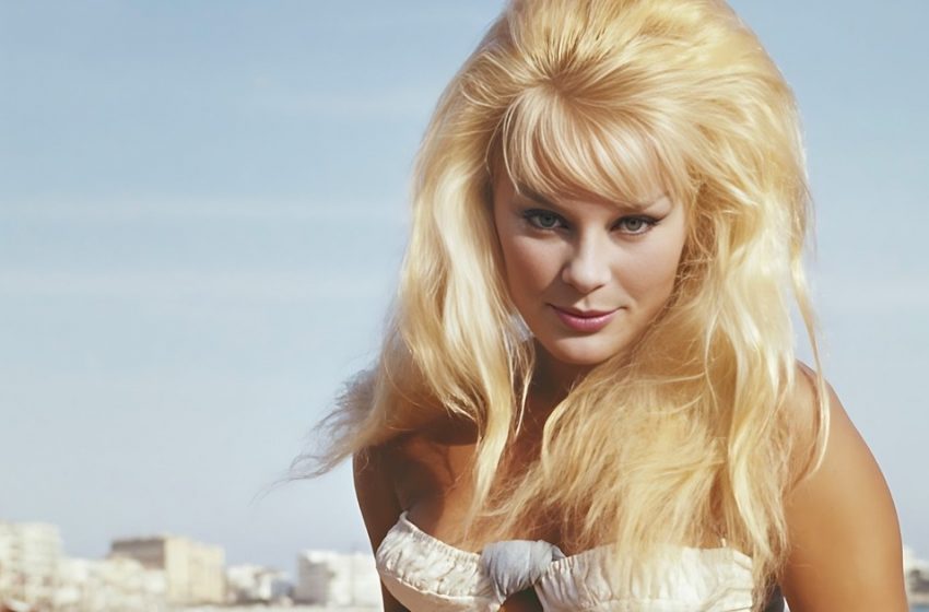  Kannst du diese Schönheit der Filmfestspiele von Cannes der 1960er Jahre erkennen, die später zu einer Hollywood-Ikone wurde?